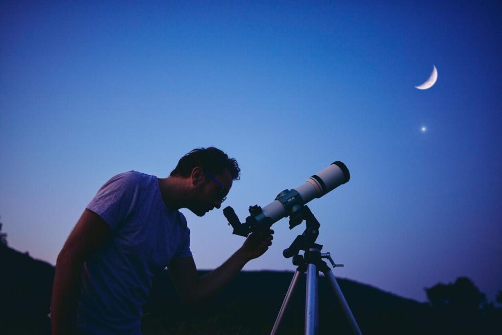 telescopio de gran apertura descubre el universo