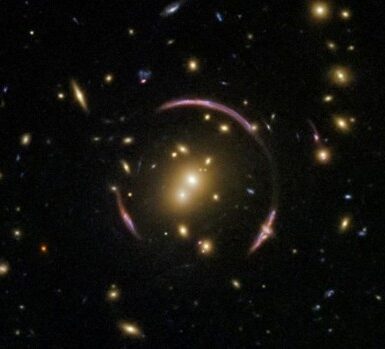 evidencia de materia oscura en galaxia espiral telescopio hubble