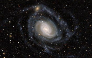 evidencia de formacion estelar en galaxia espiral captada por telescopio hubble